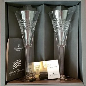 Spirit of America Toasting Flutes